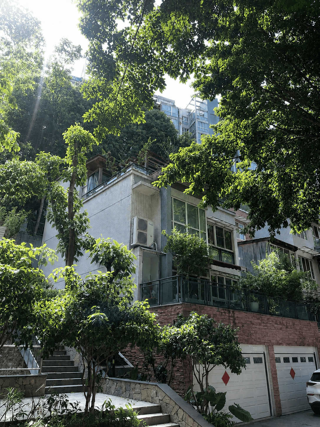 黑河岛居岁月从容升级：小小岛老别墅加装蒂升悦行款电梯